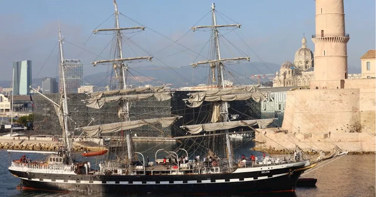 IMAGES. Le Belem, plus vieux trois-mâts de France, fait son entrée dans le Vieux-Port de Marseille