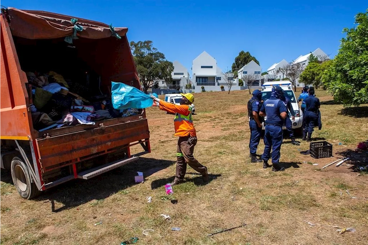 Cape Town rates going towards protection services as refuse collection resumes after extortion