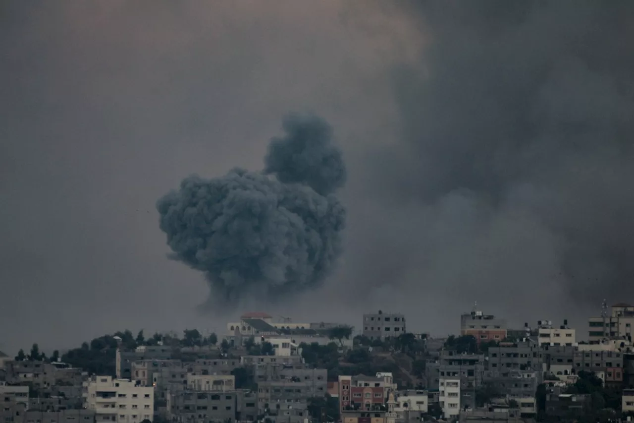 Israel Air Force 'Dropped 2,000 Weapons, 1,000 Tons of Bombs' on Gaza