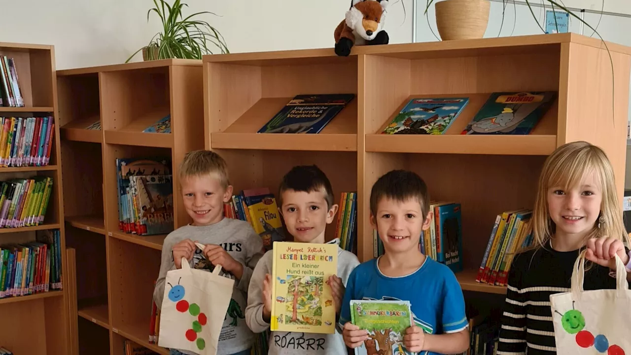 Schulbibliothek der Volksschule St. Georgen/Klaus eröffnet