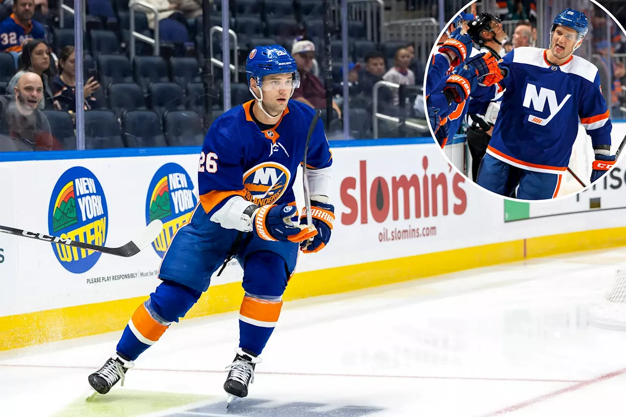 Islanders' Oliver Wahlstrom playing catch-up in return from surgery