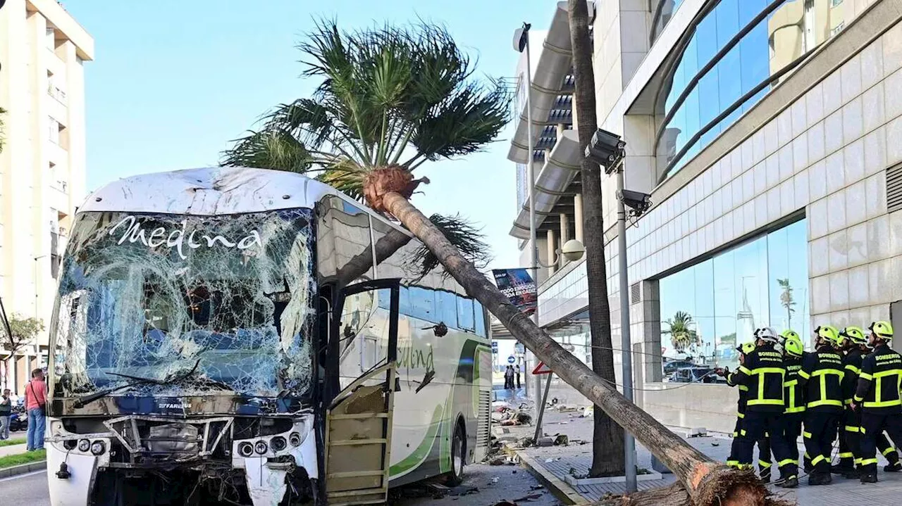 Un bus hors de contrôle tue trois personnes en pleine ville, en Espagne