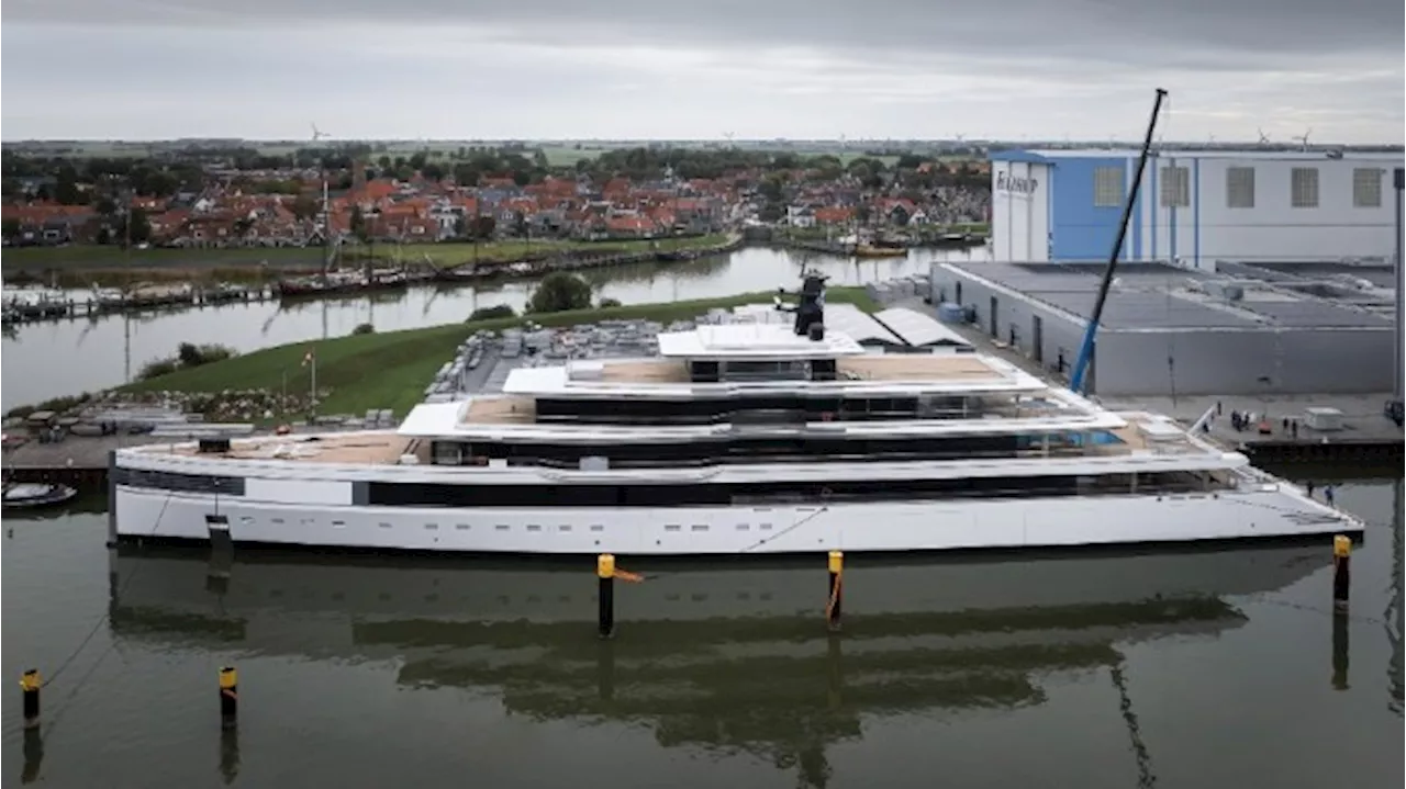 Feadship's New 337-Foot Gigayacht Has Its Own Enclosed Winter Garden