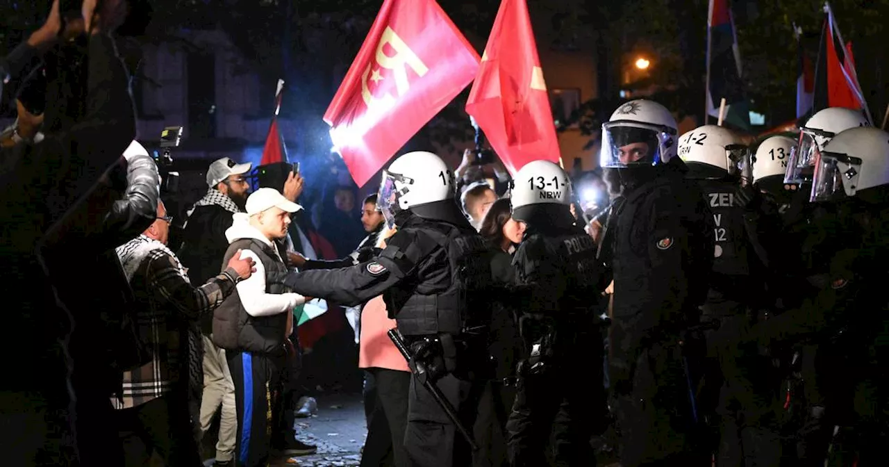 Duisburg: Pro-Palästina-Demo​ - Ausschreitungen und Festnahmen