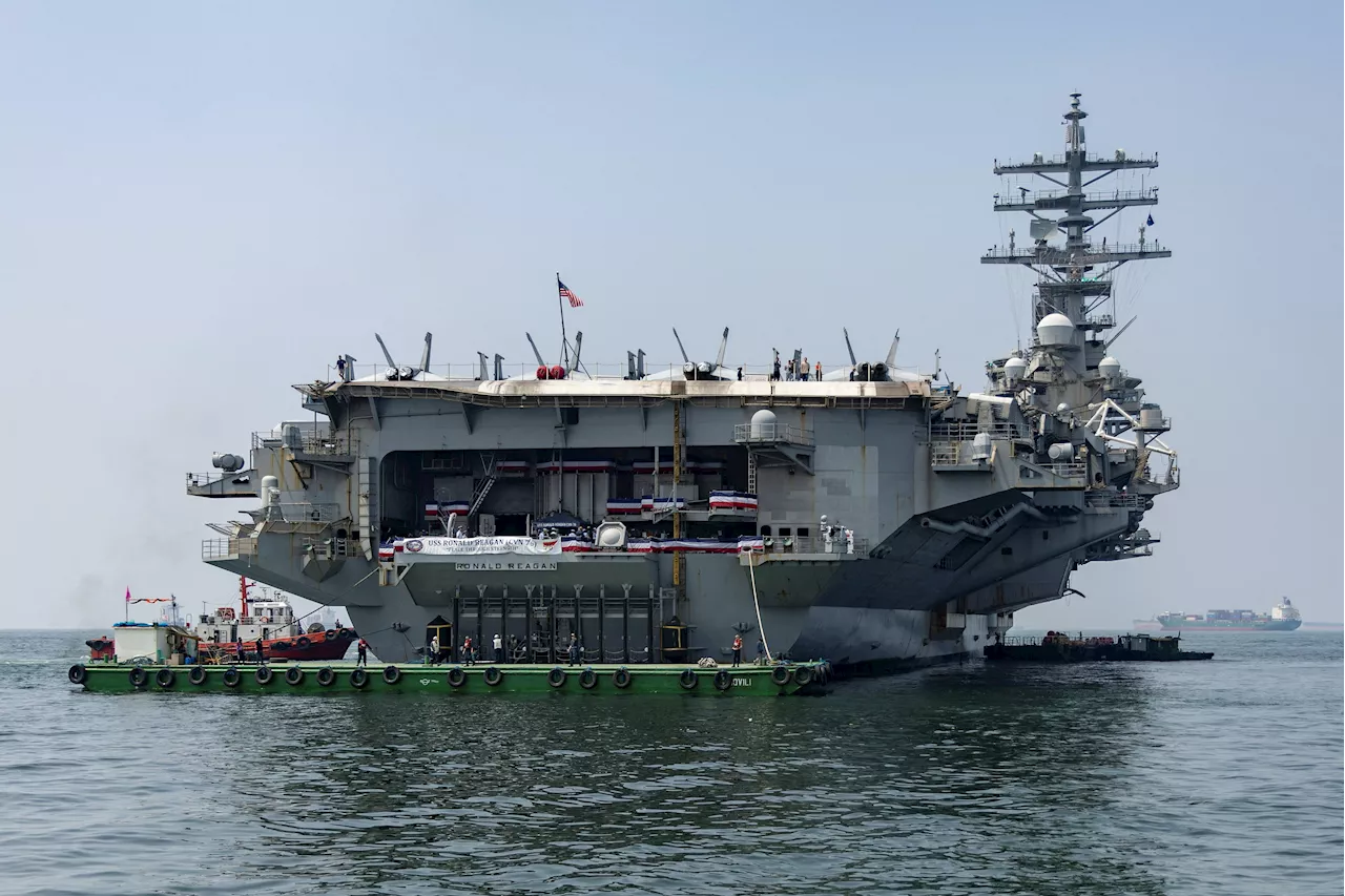 US aircraft carrier due to arrive in South Korea on Thursday