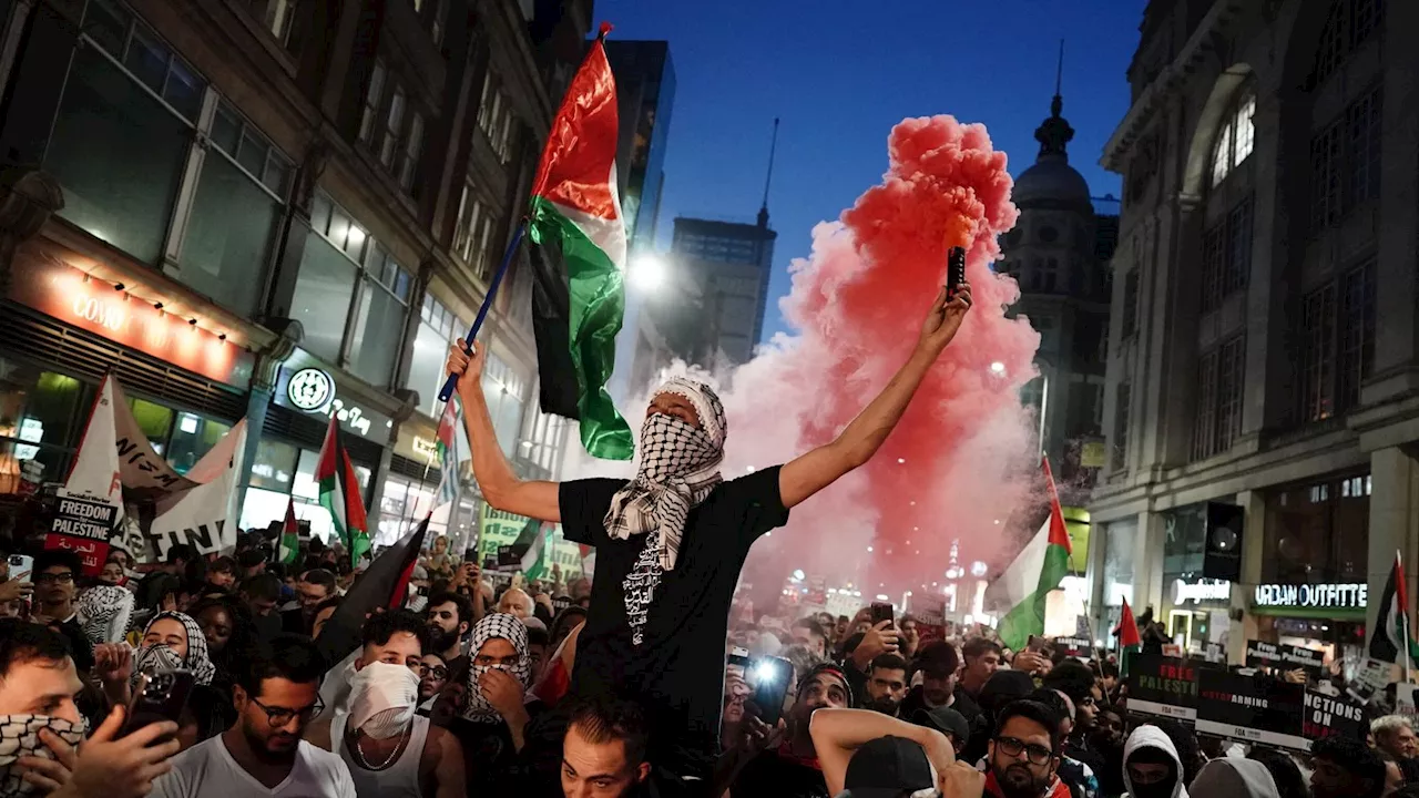 Israel-Gaza war: Pro-Palestinian rallies outside Downing St - as PM attacks 'barbaric acts' of Hamas 'terrorists'