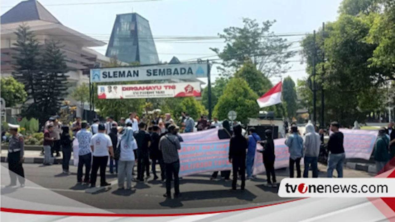 Korban Apartemen Malioboro City Geruduk Kantor Bupati Sleman, Tuntut Keluarkan Diskresi