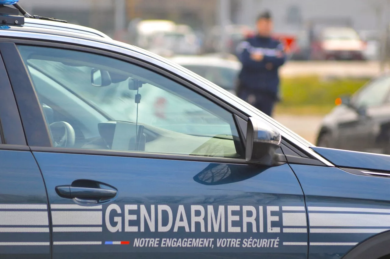 Entre La Réole et Monségur, une moto et une voiture entrent en collision