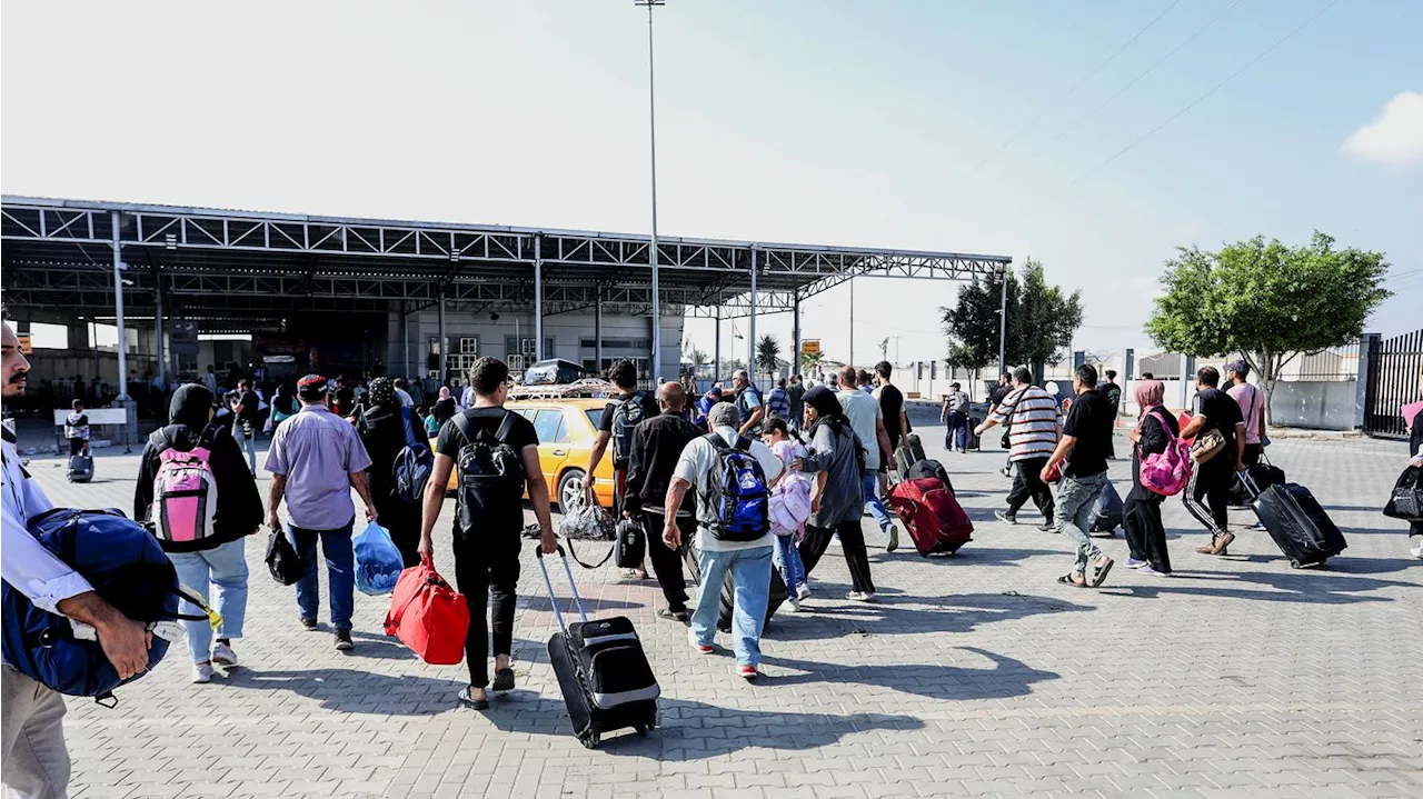 Foreigners, wounded Palestinians allowed to leave Gaza for first time since war began