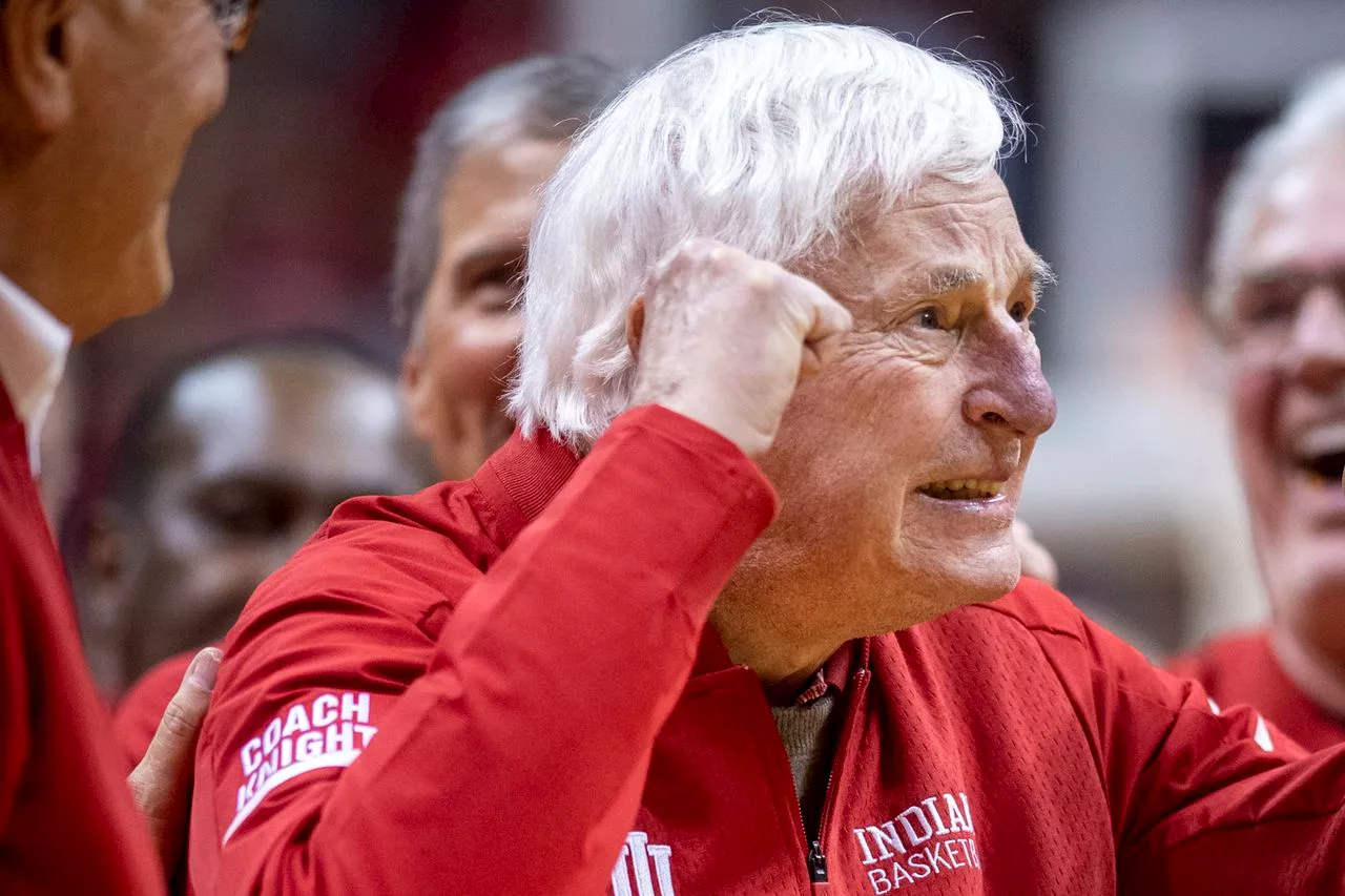 Bob Knight, legendary college basketball coach and Ohio State alum, dies at 83