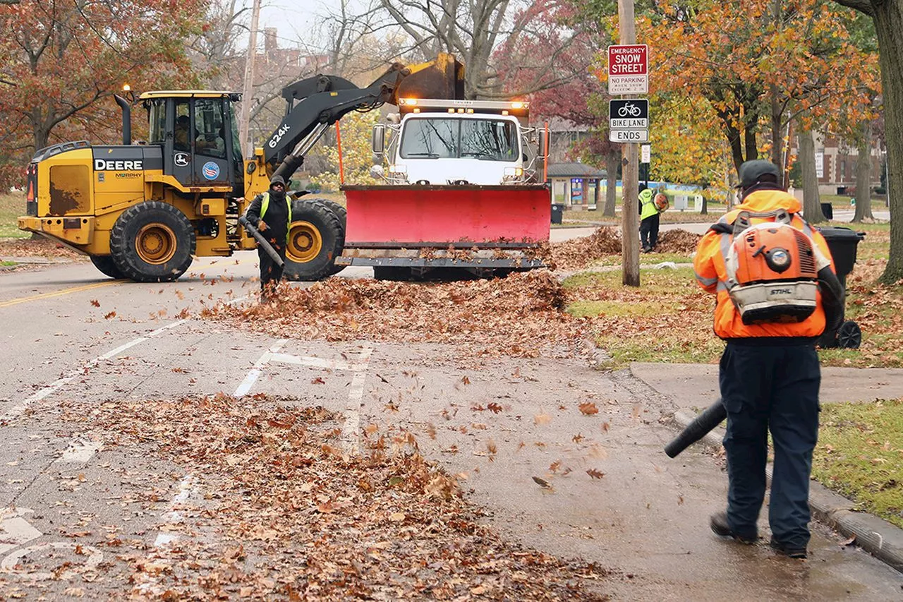 Cleveland leaf pick-up begins next week, but City Hall is ready for snow season, too