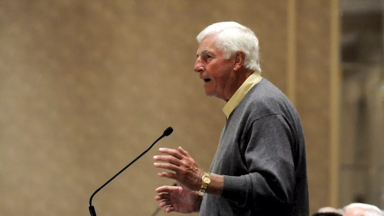 Former Texas Tech basketball coach Bob Knight dies at 83