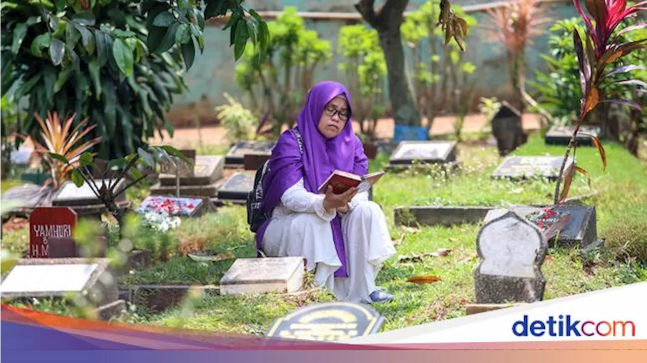 Adab dan Hukum Ziarah Kubur bagi Wanita Menurut Imam Syafi'i