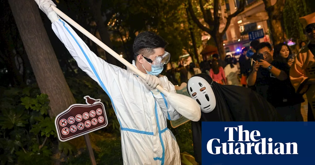 Halloween costumes in Shanghai poke fun at Chinese authorities