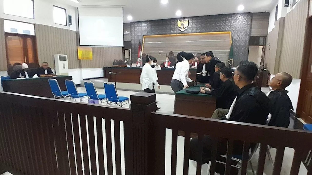 PN Kediri Vonis 4 Terdakwa Kasus Obat Batuk Sirup 2 Tahun Penjara