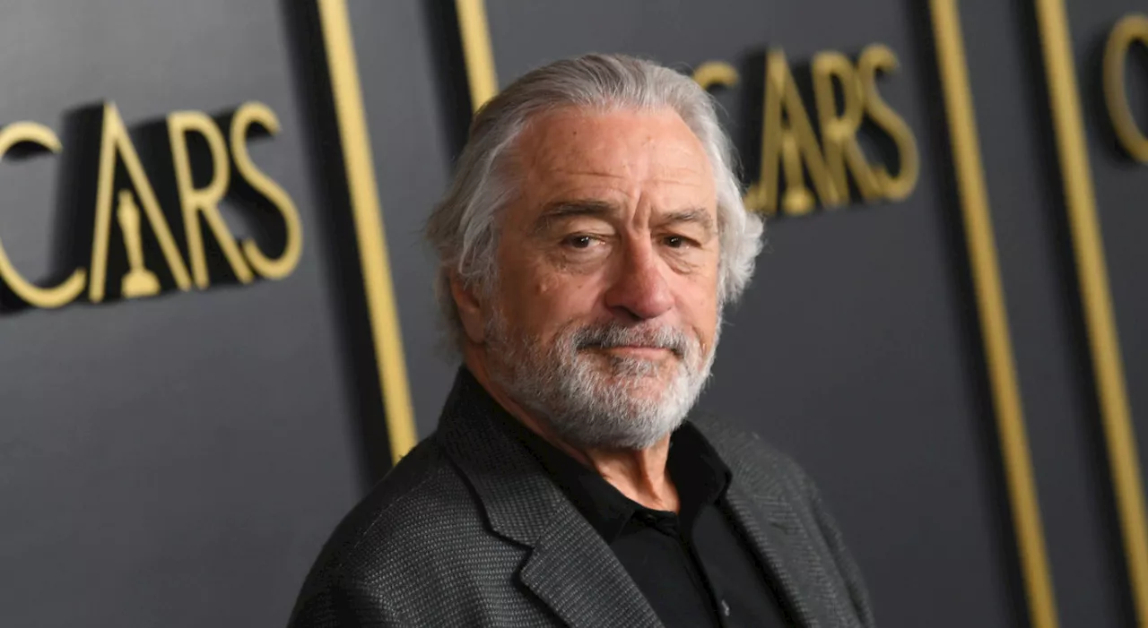 Robert De Niro, le accuse dell'ex assistente: «Mi sottopagava e faceva battute sessiste. Dovevo anche grattarg