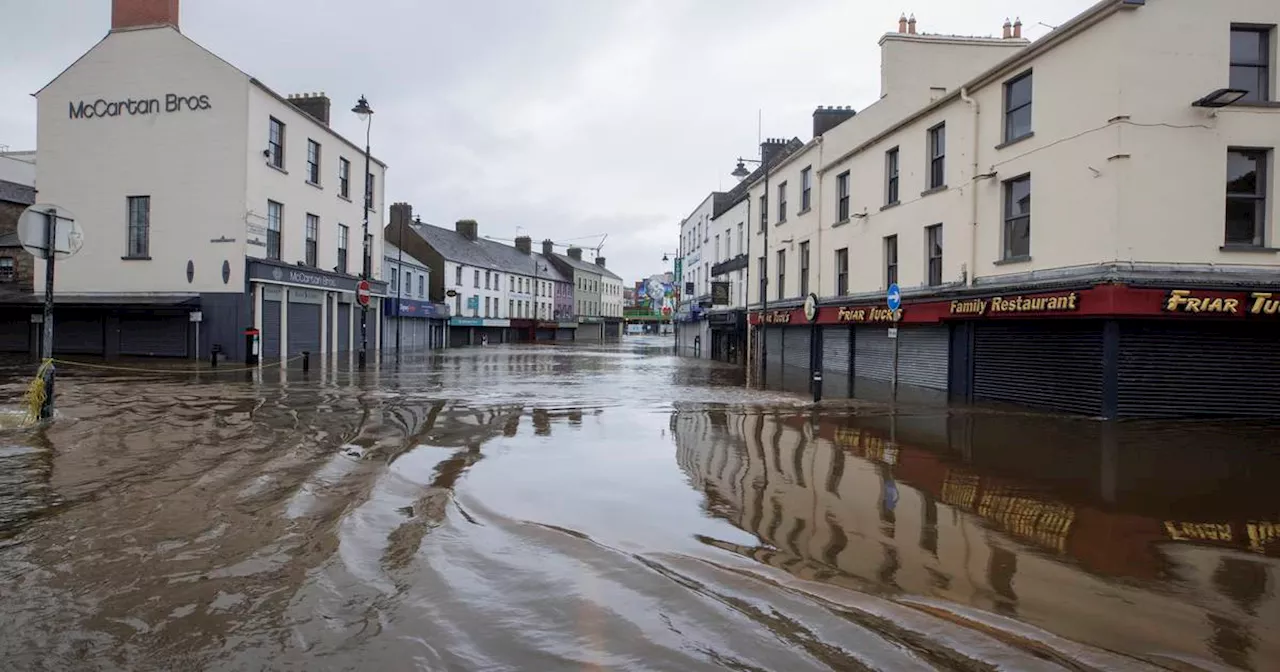 Storm Ciarán: Weather warnings issued as several counties grapple with impact of ‘unprecedented’ flooding