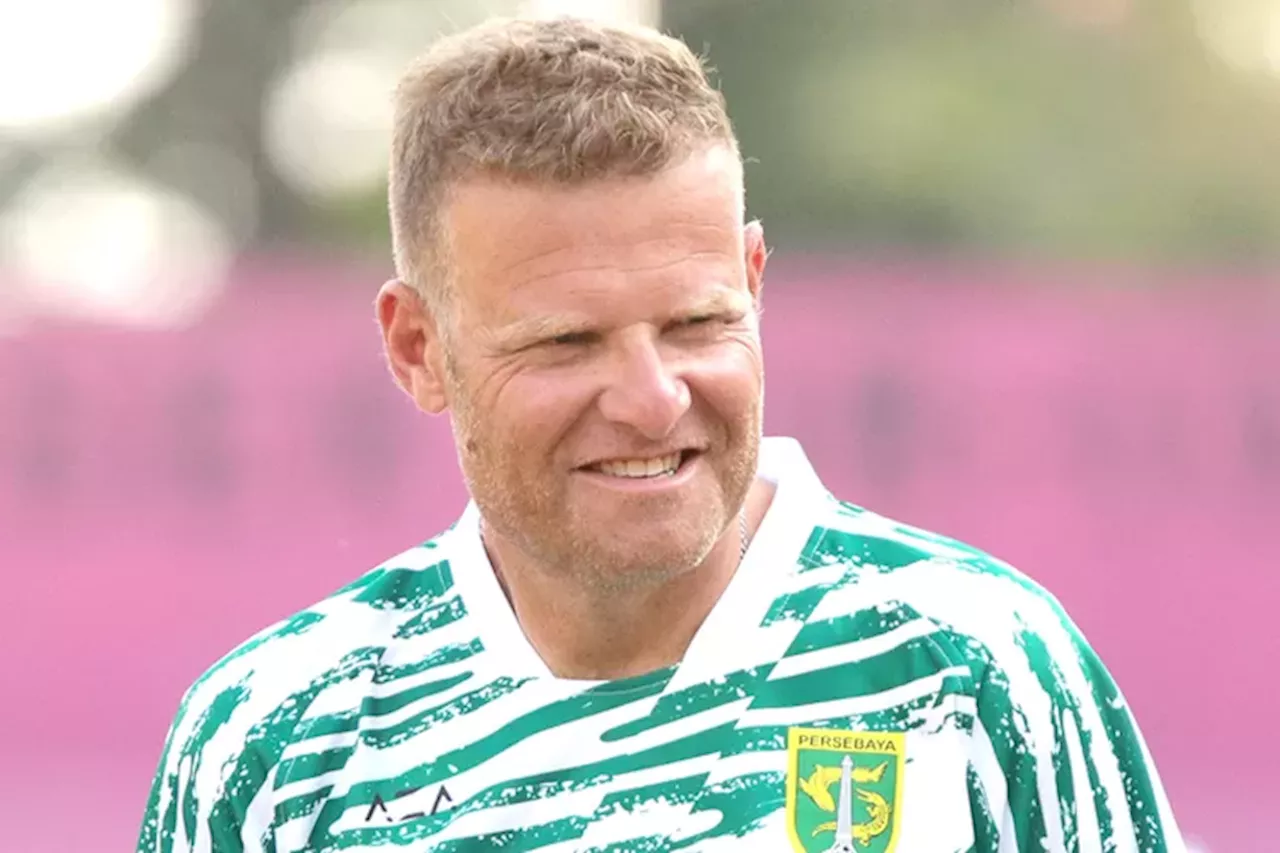 Dikabarkan Sudah Out dari Persebaya Surabaya, Josep Gombau Masih di Surabaya