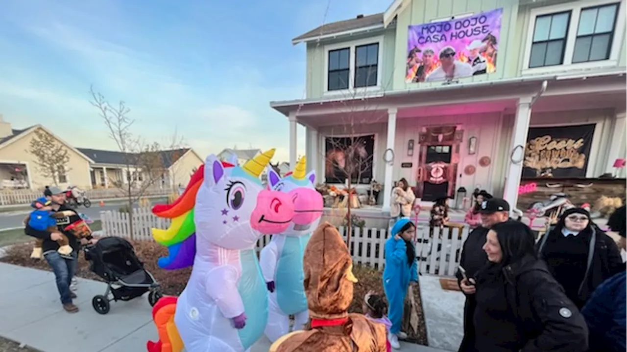 GALLERY: Trick-or-treaters cover sidewalks of PINK-TASTIC 'Barbieland' neighborhood in Sou