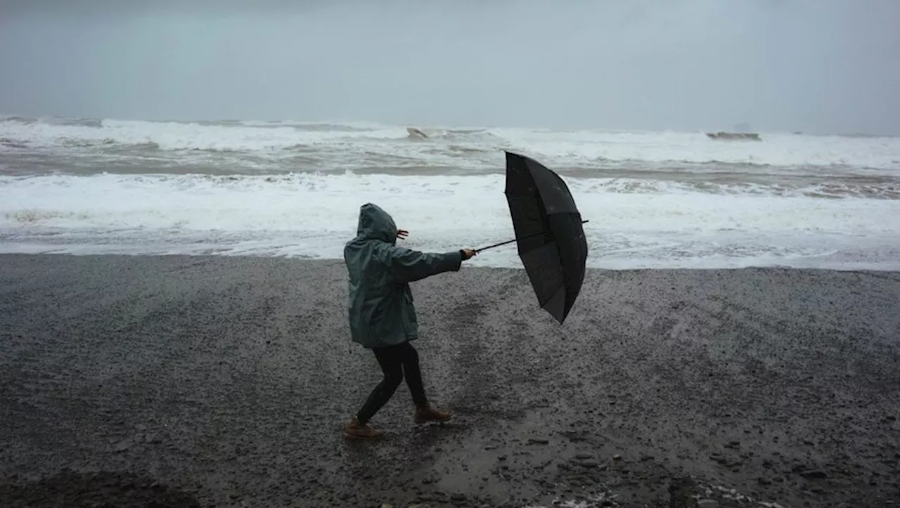 Tempête Ciaran : alerte rouge dans trois départements français