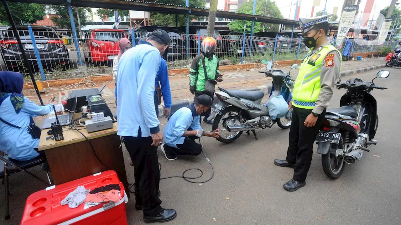 57 Kendaraan Bermotor Kena Tilang Uji Emisi di Jakarta yang Diterapkan Kembali Hari Ini