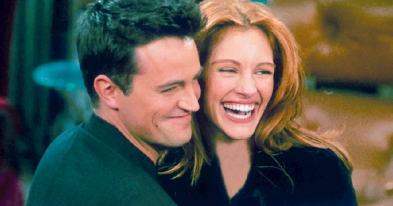 Voici comment Matthew Perry a convaincu Julia Roberts de jouer dans 'Friends'