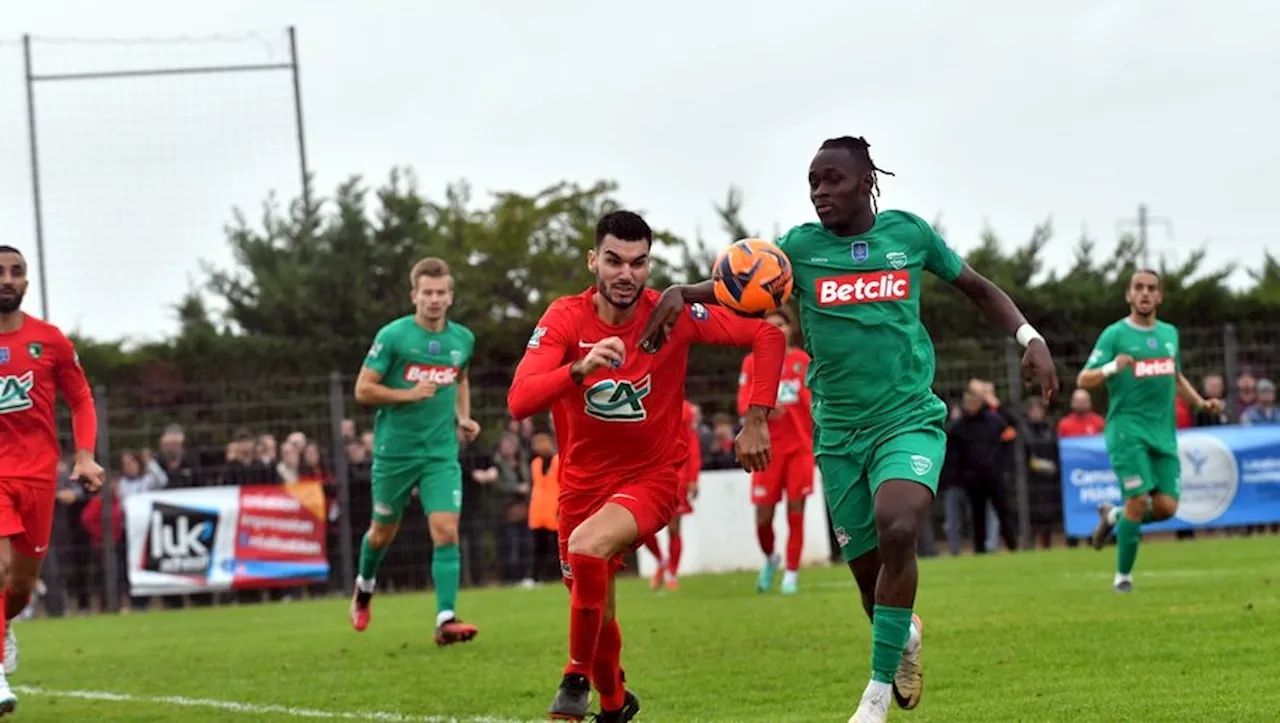 Football : 7e tour de Coupe de France, Roanne (R2) - Nîmes ; Uchaud - Orléans (N) et Alès