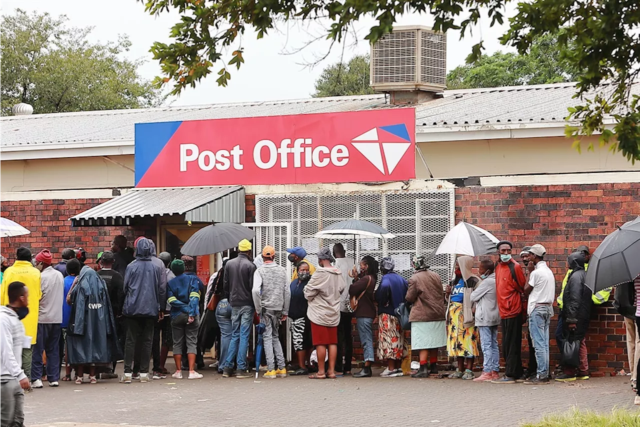 R6bn Post Office shambles: Gauteng to lease private property for licence disc renewals