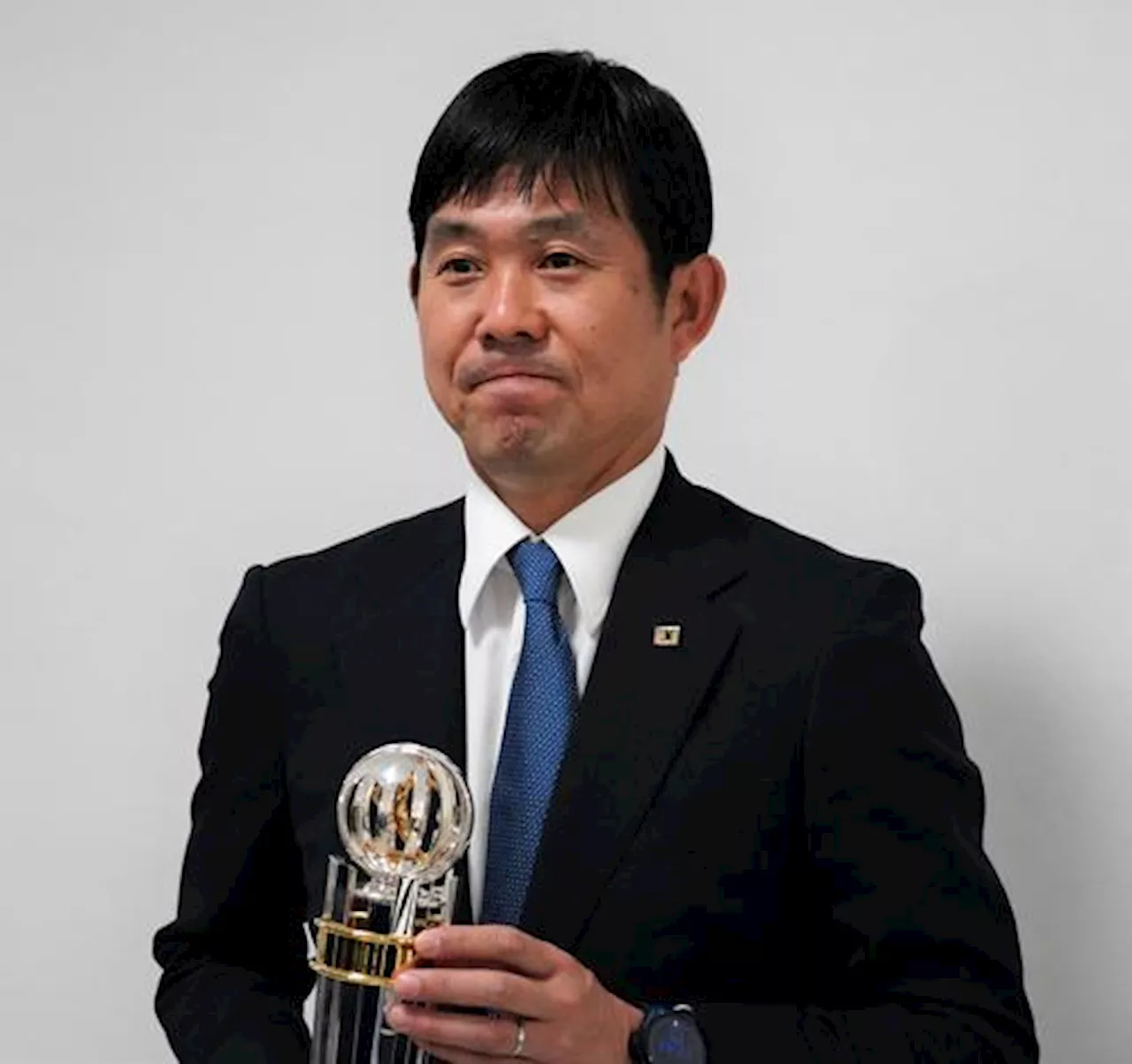 【日本代表】森保一監督、苦笑いでネタ“解禁”「できればW杯出場を副賞に」AFC最優秀監督賞