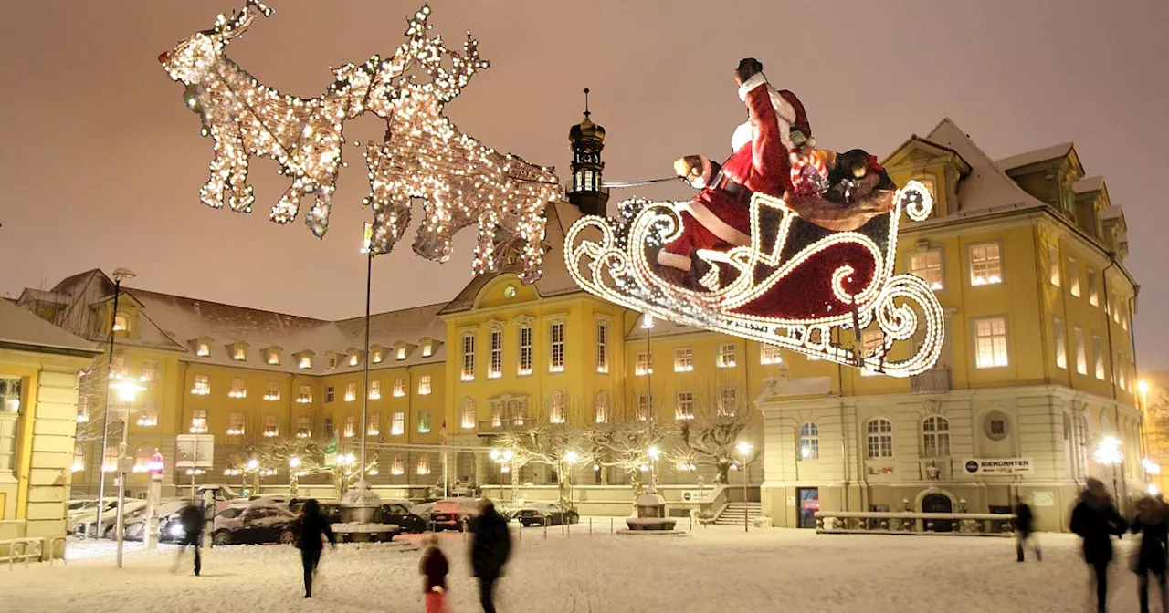 Warum der fliegende Weihnachtsmann auf dem Herforder Sparkassen-Dach startet