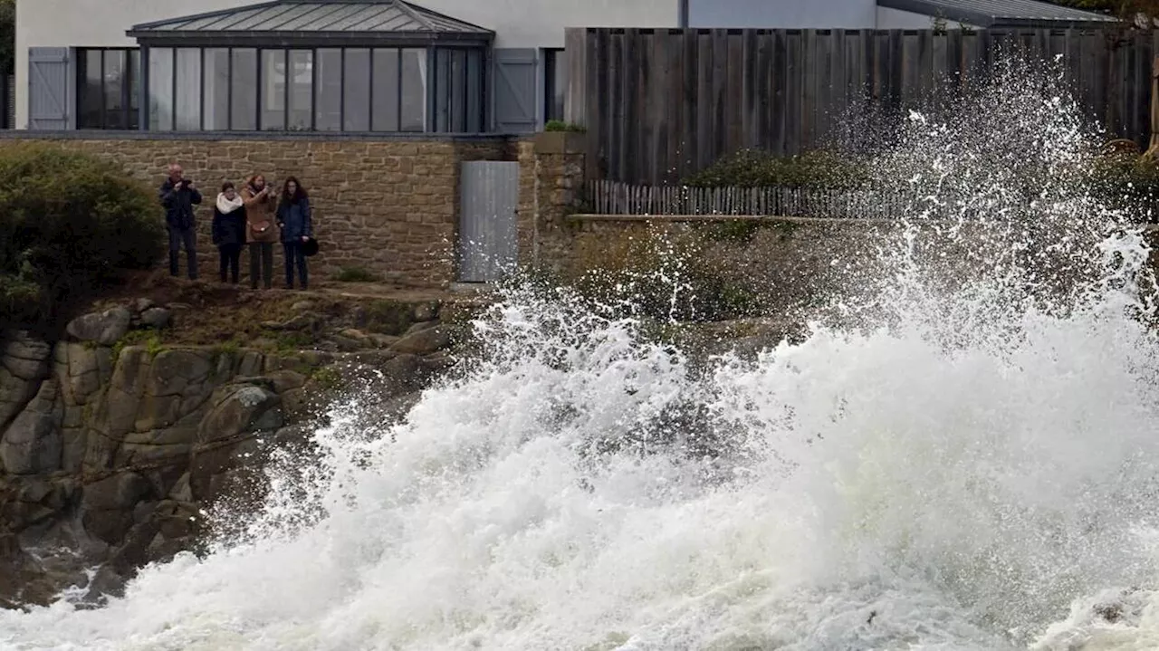 Tempête Ciaran : la préfecture de Loire-Atlantique recommande de rester à l’abri cette nuit