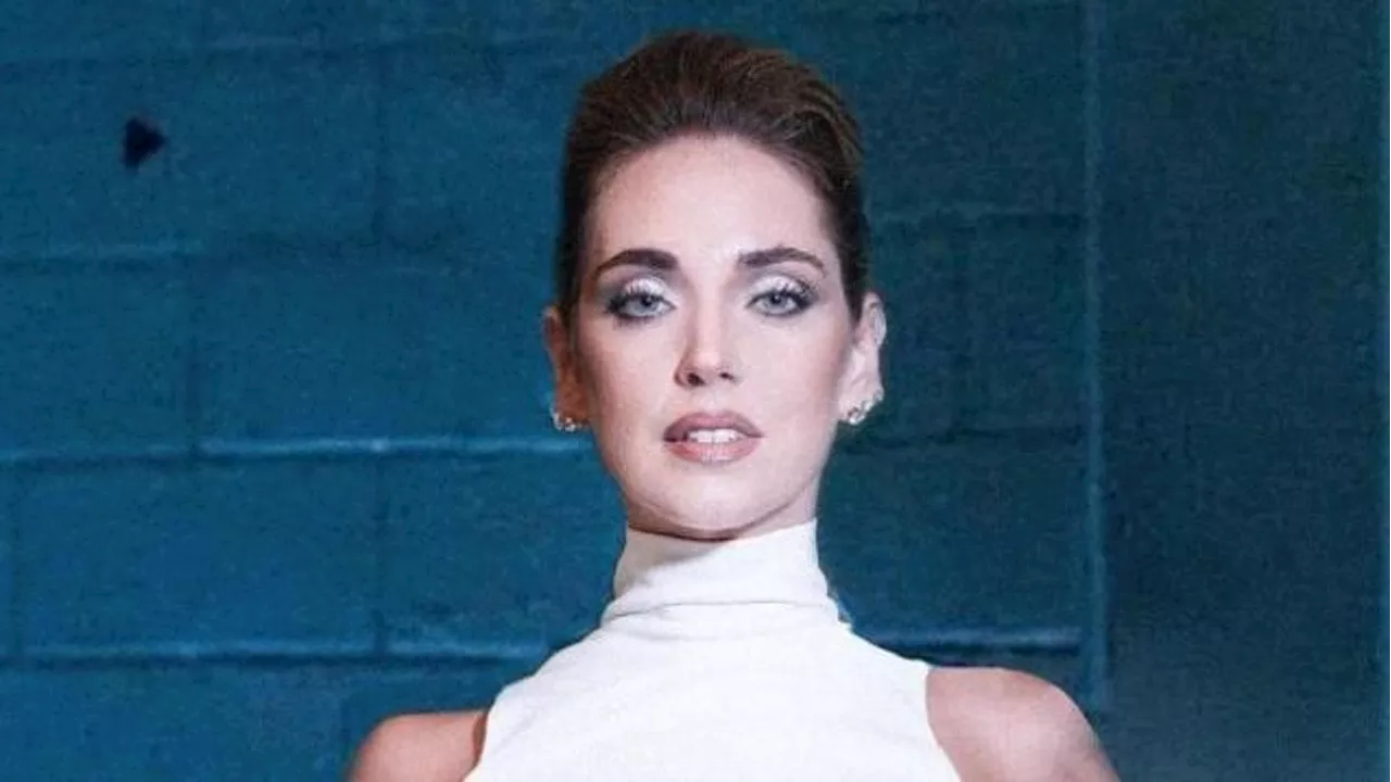 Chiara Ferragni come Sharon Stone in ‘Basic instinct’ e scoppia la polemica social