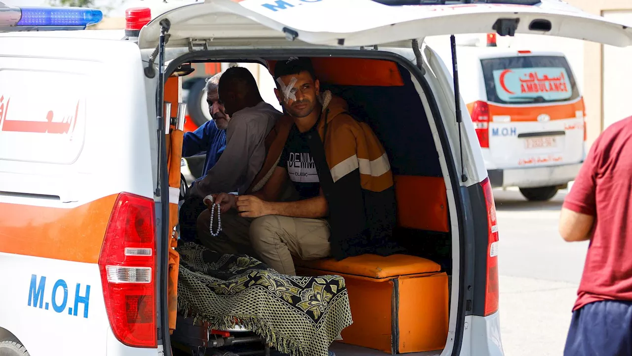 Ambulances transport injured Gazans to Egypt