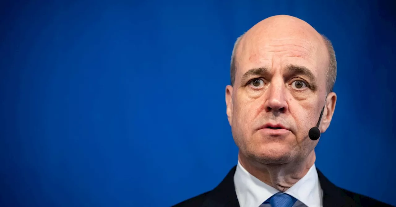 Fotboll: Fredrik Reinfeldt om VM i Saudiarabien: Olycklig situation