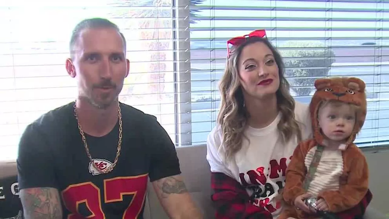 Taylor and Travis dress as Taylor Swift and Travis Kelce for Halloween