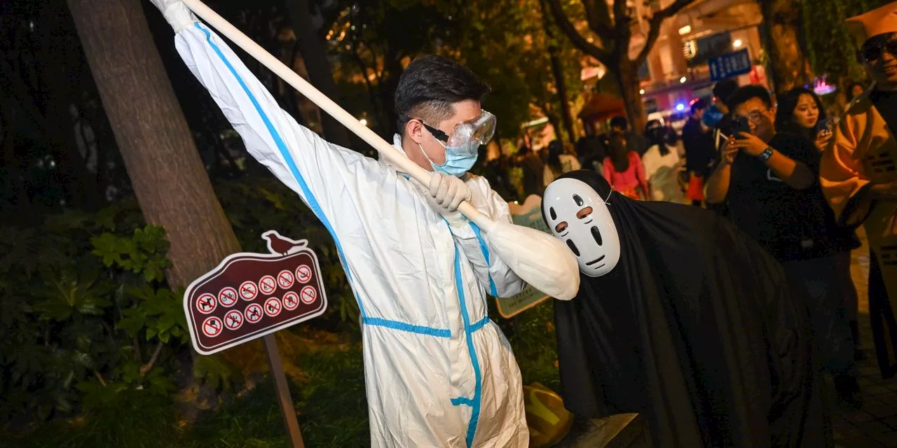 In Shanghai, Halloween Becomes an Occasion to Blow Off Steam