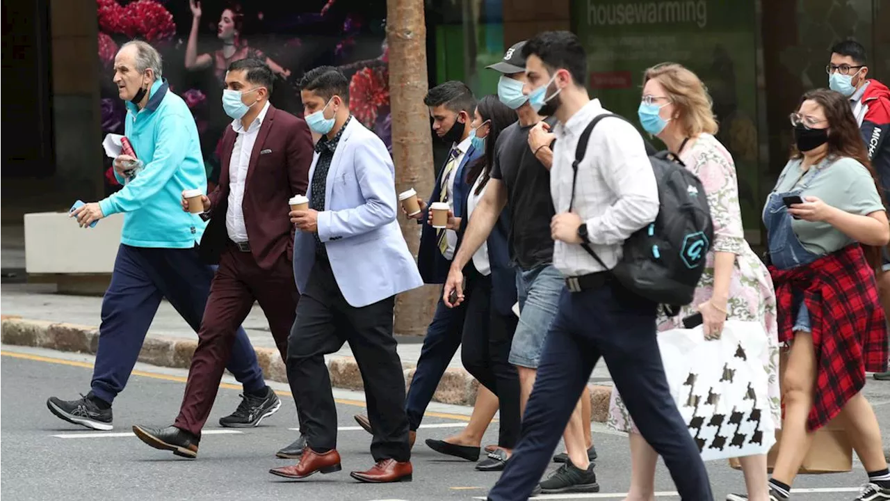 Health authorities recommend return of masks as COVID-19 cases spike in Australia