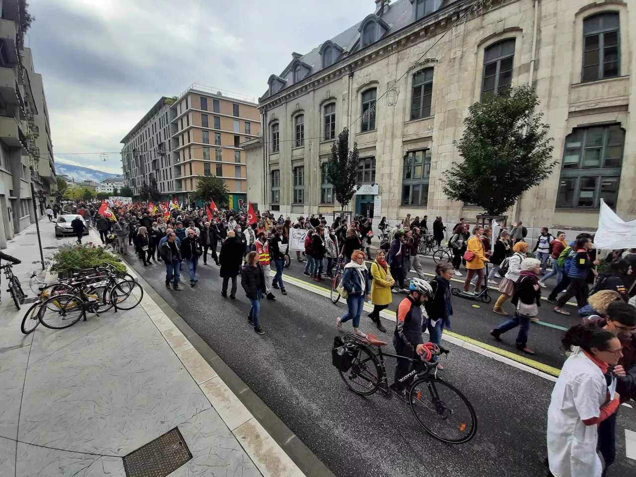 Rassemblement contre l'antisémitisme à Grenoble