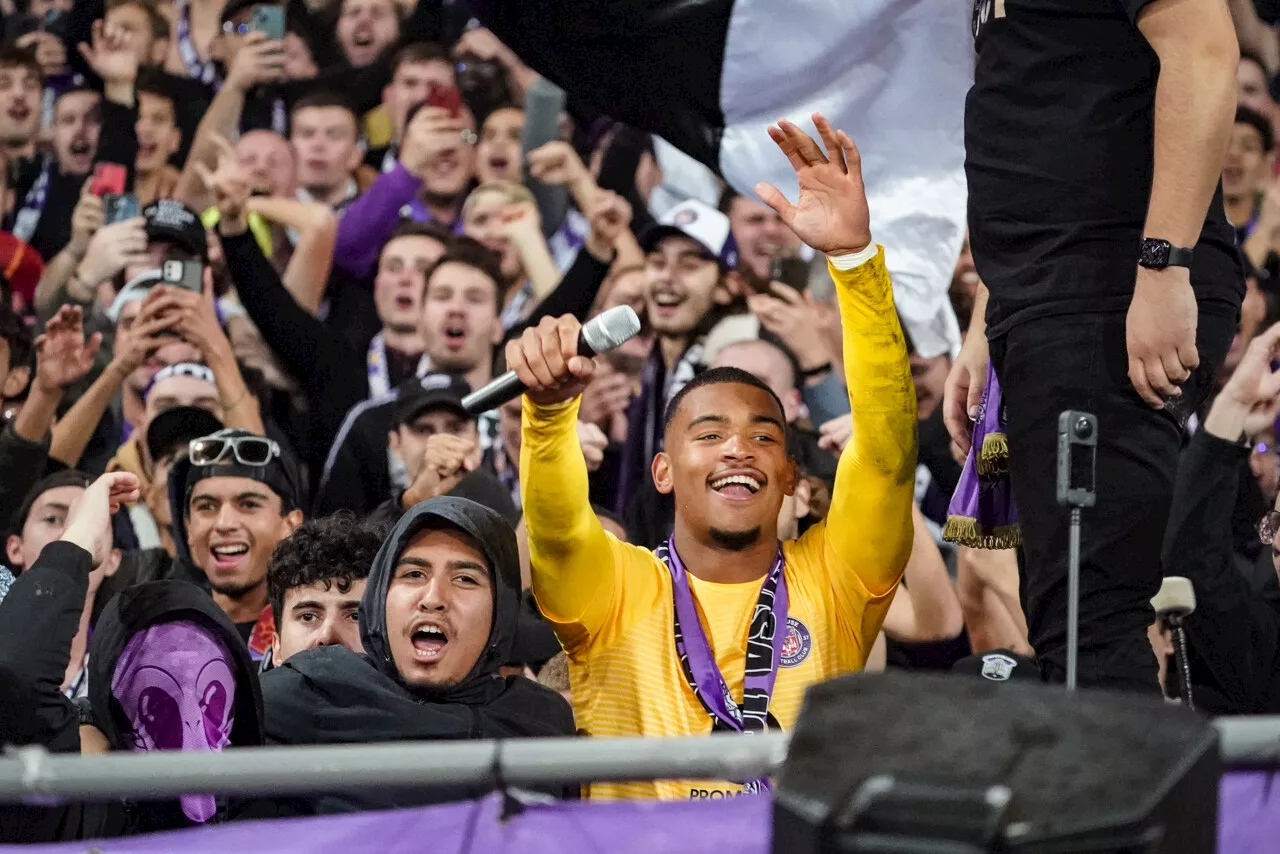 Un jeune gardien de Toulouse devient chauffeur de stade après une victoire historique