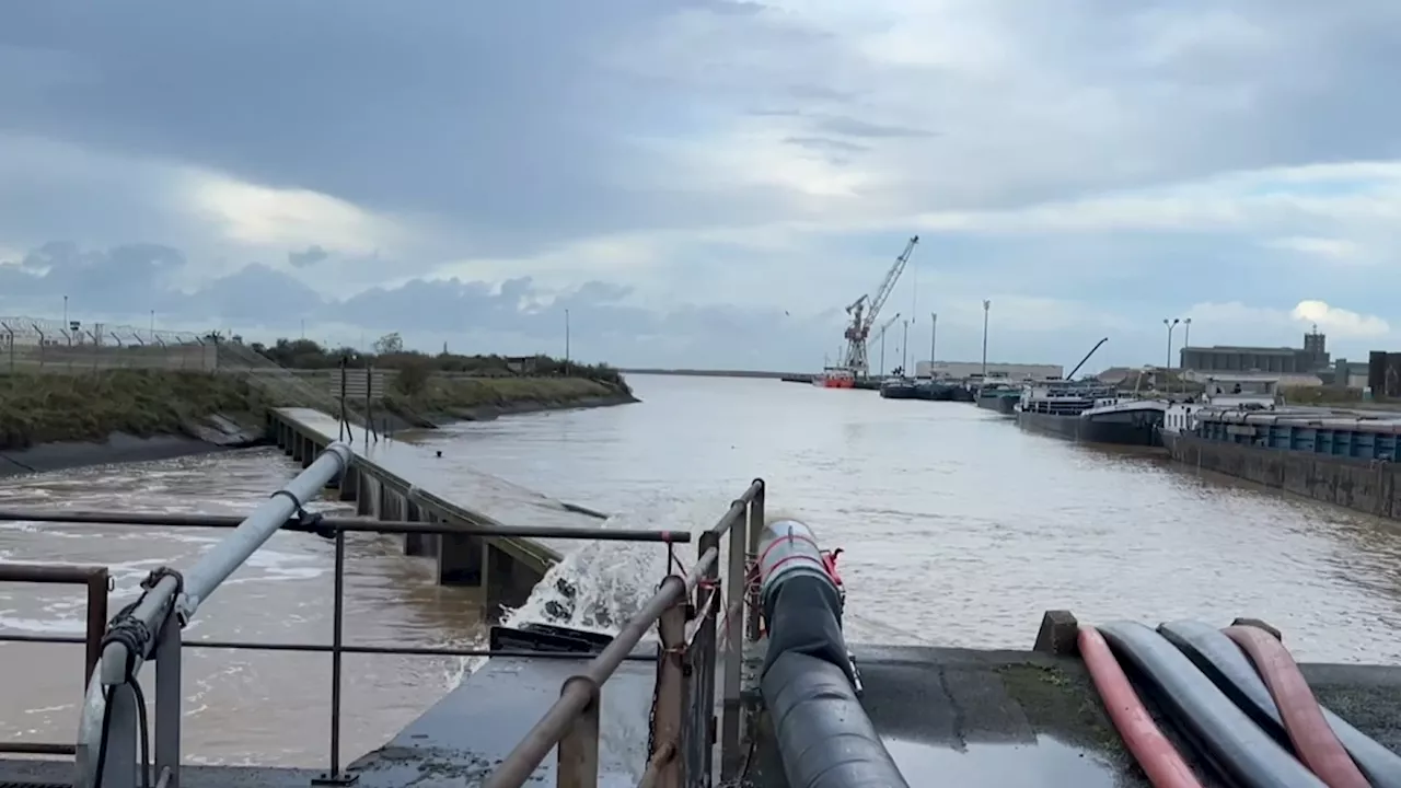 Inondations dans le Pas-de-Calais: cinq mégapompes installées pour évacuer les eaux