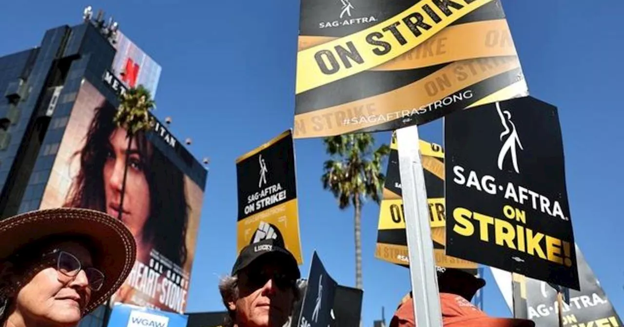 SAG-AFTRA Actors Union to Review Proposed Labor Contract with Hollywood Studios