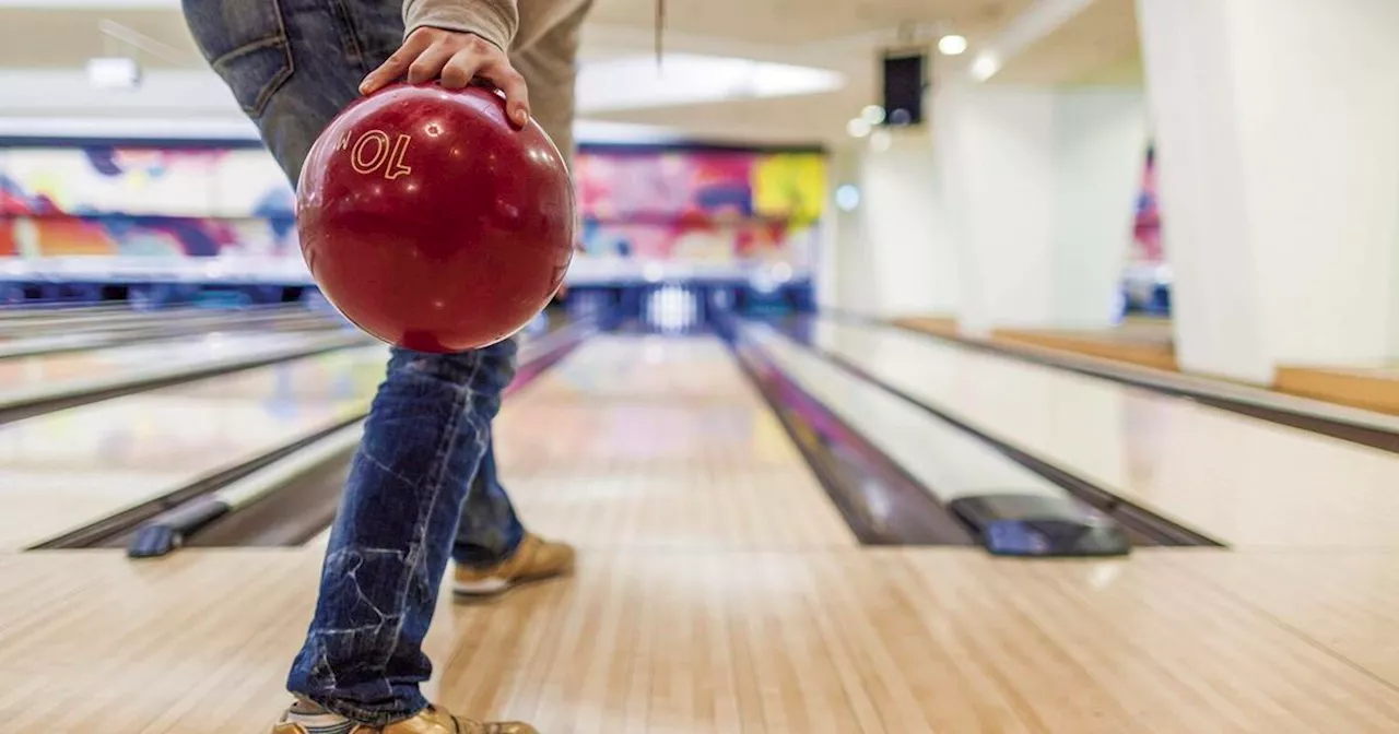 Houston Academy Girls Bowling Team Sweeps Tri-Match