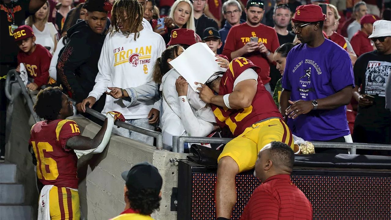 USC Quarterback Caleb Williams' Emotional Moment Goes Viral