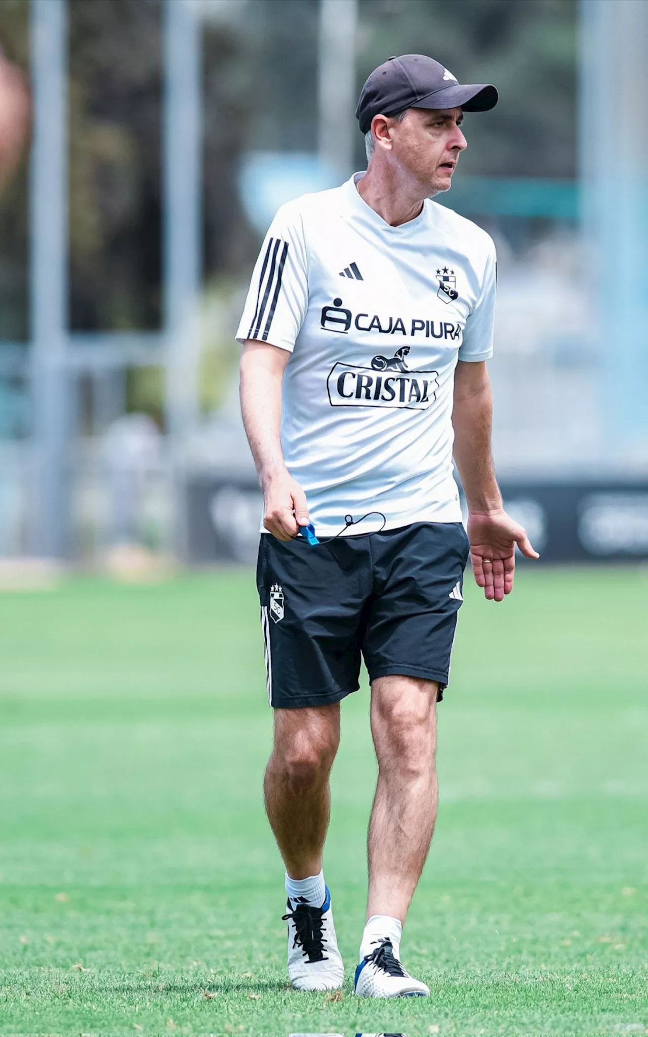 Sporting Cristal confirma saída de Tiago Nunes, a caminho do Botafogo