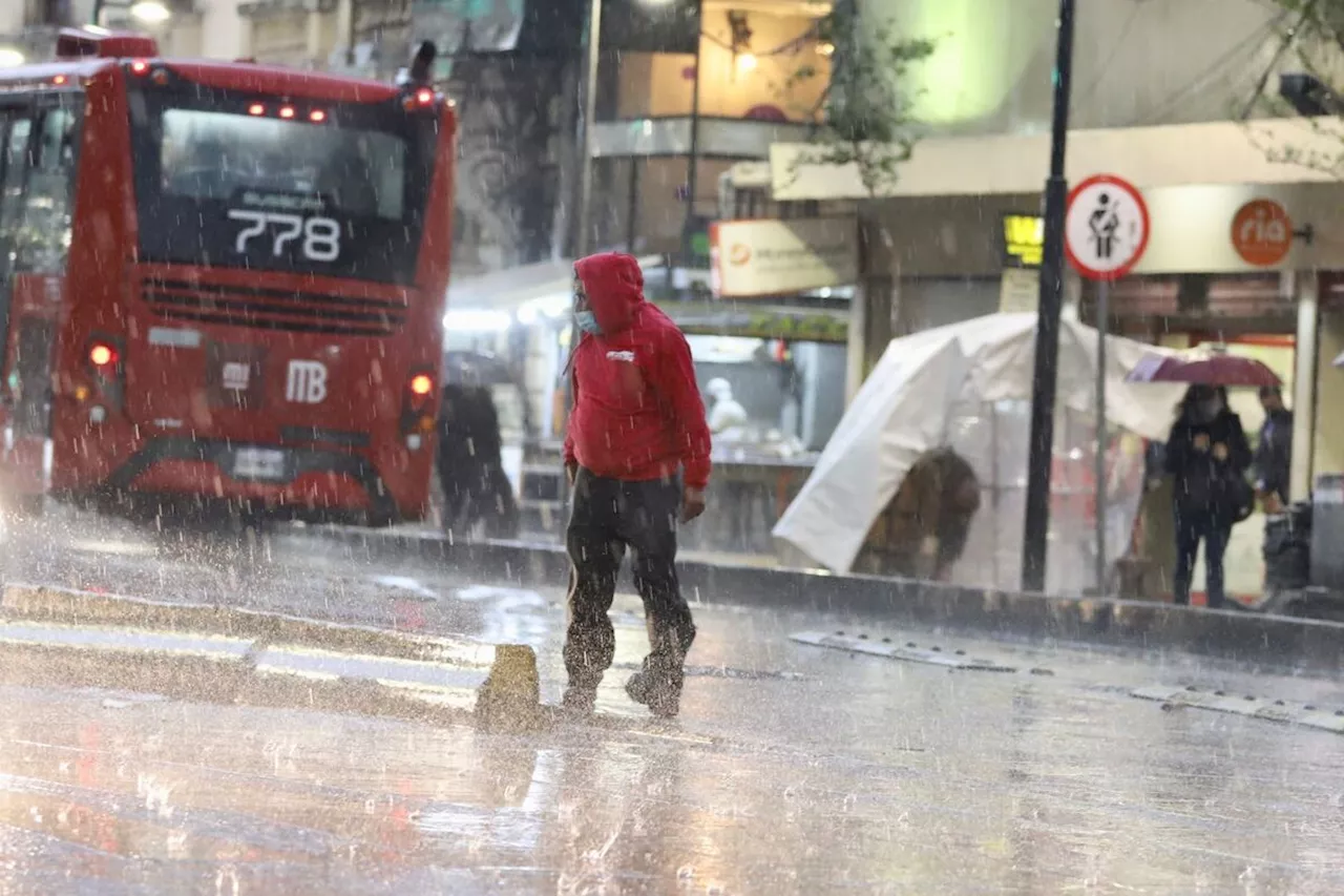 Activan alerta amarilla por fuertes lluvias en cuatro alcaldías de CdMx; cuáles serán