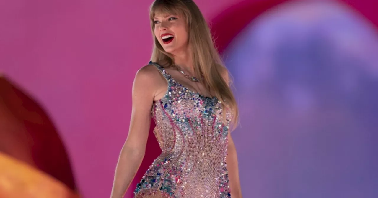 Taylor Swift references Travis Kelce with lyric change during show