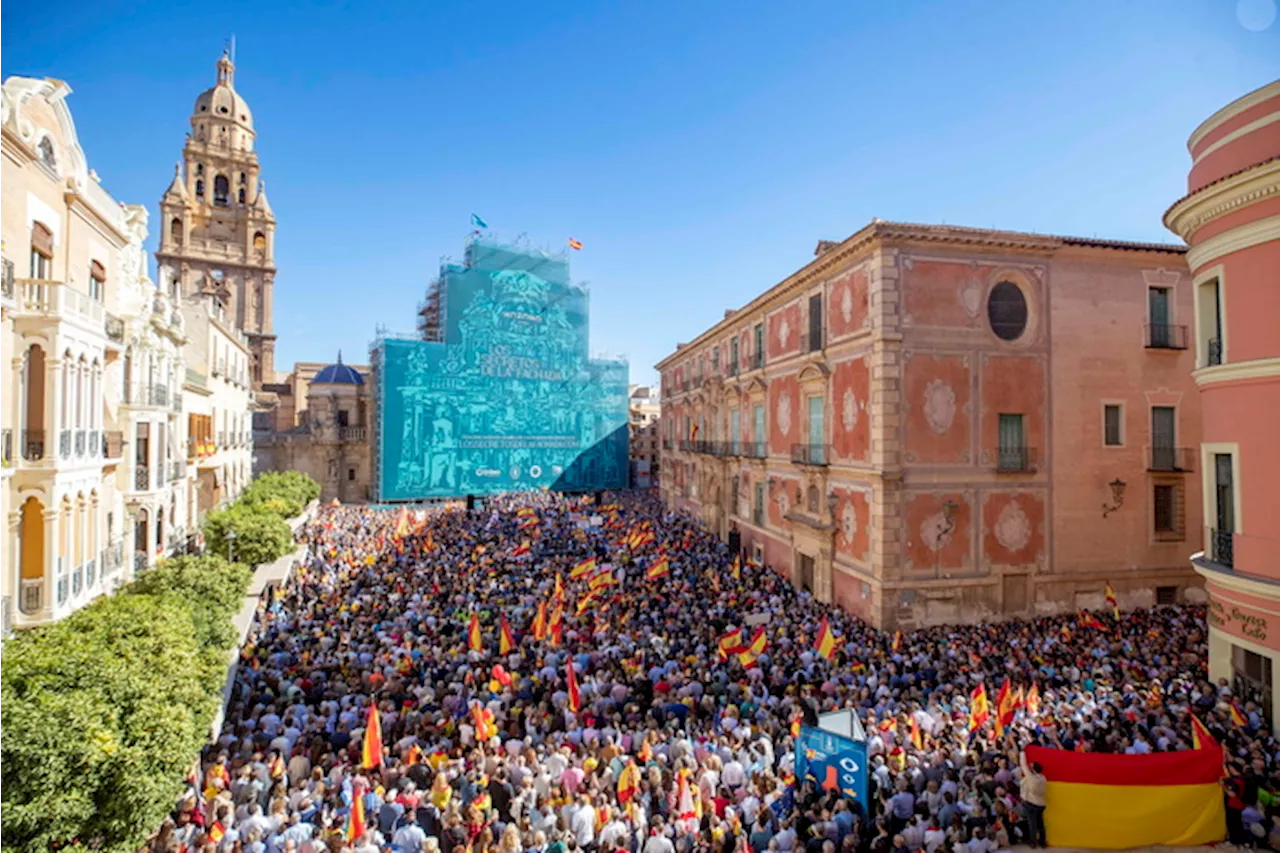 Feijòo, giornata storica contro Sanchez a difesa della Spagna