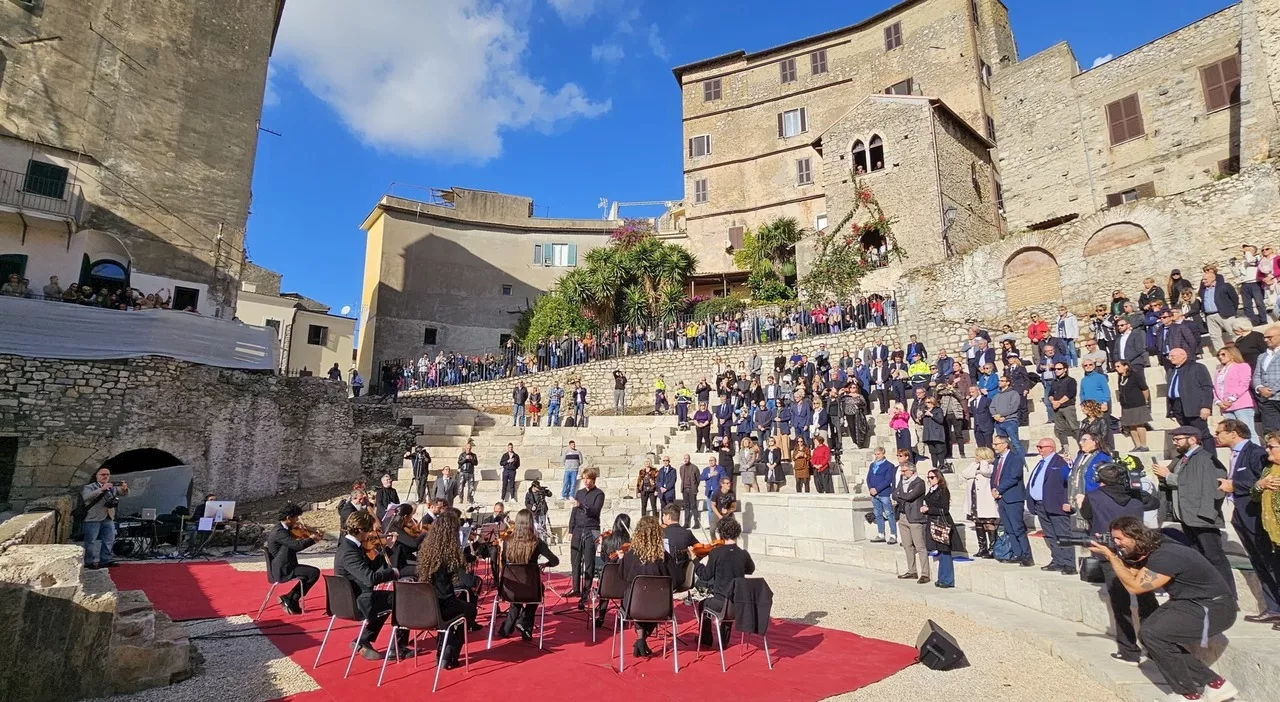 Colpo di scena a Teatro: ecco il vero volto di Giulio Cesare