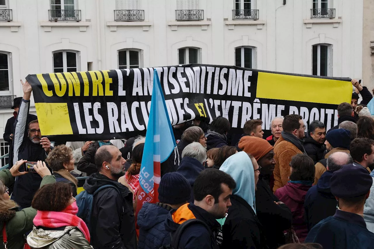 Un rassemblement de LFI contre l'antisémitisme perturbé par des contre-manifestants