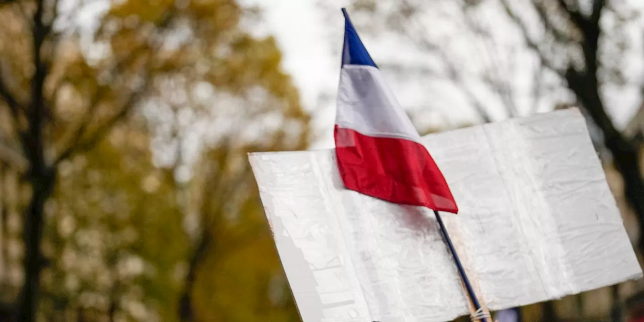 French politicians, citizens march in Paris against soaring antisemitism amid Israel-Hamas war